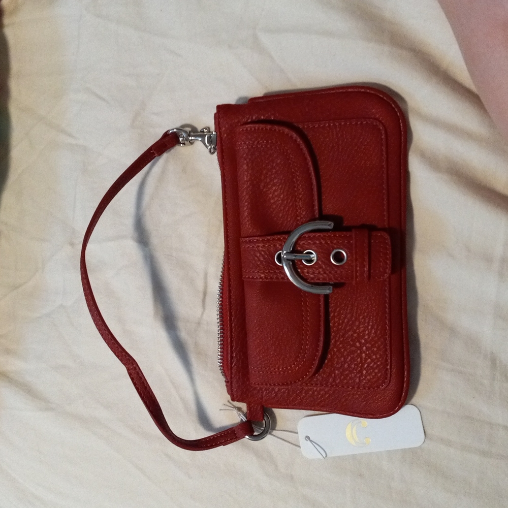 Wristlet and wallet